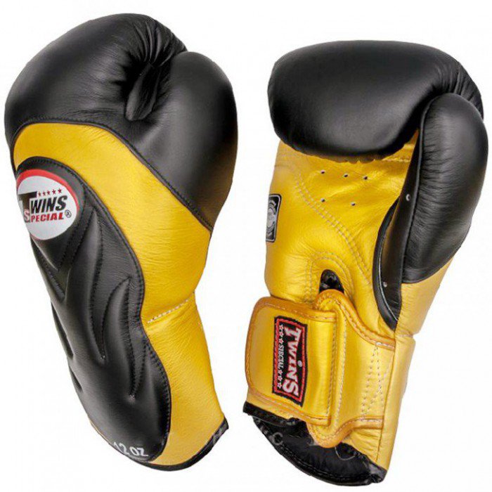 Twins Special Boxing Gloves BGVL6 Gold/Black 2523 (銅鑼灣店