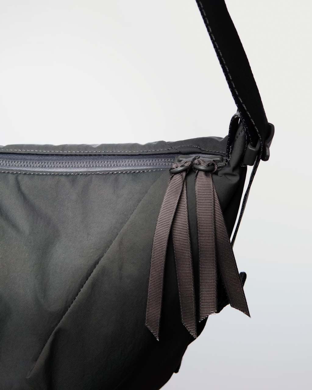 バッグ Blankof for GraphpaperSmall CrescentBag HONEYEE.COM | Graphpaper × BLANKOF から都市生活のための新